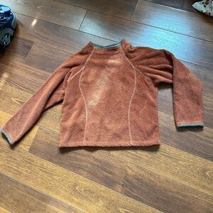 Classic Pullover Sweater Size XL